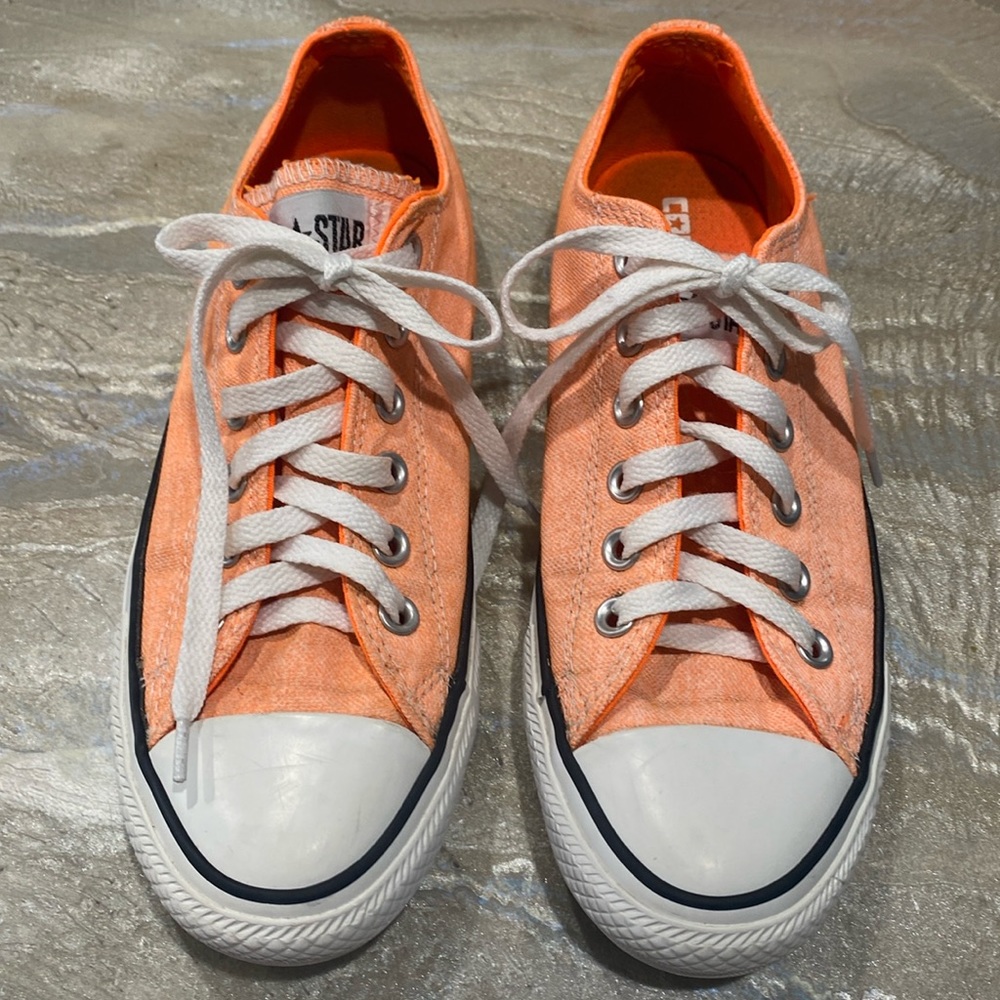 Converse All Star CT Low Tops Lace Orange Sneakers Size Men’s 6 / Women’s 8